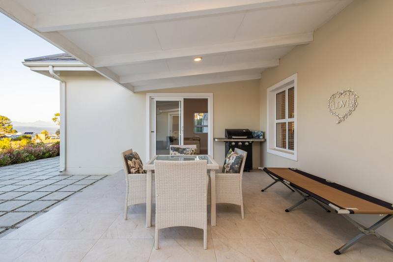 3 Bedroom Property for Sale in Baron View Western Cape